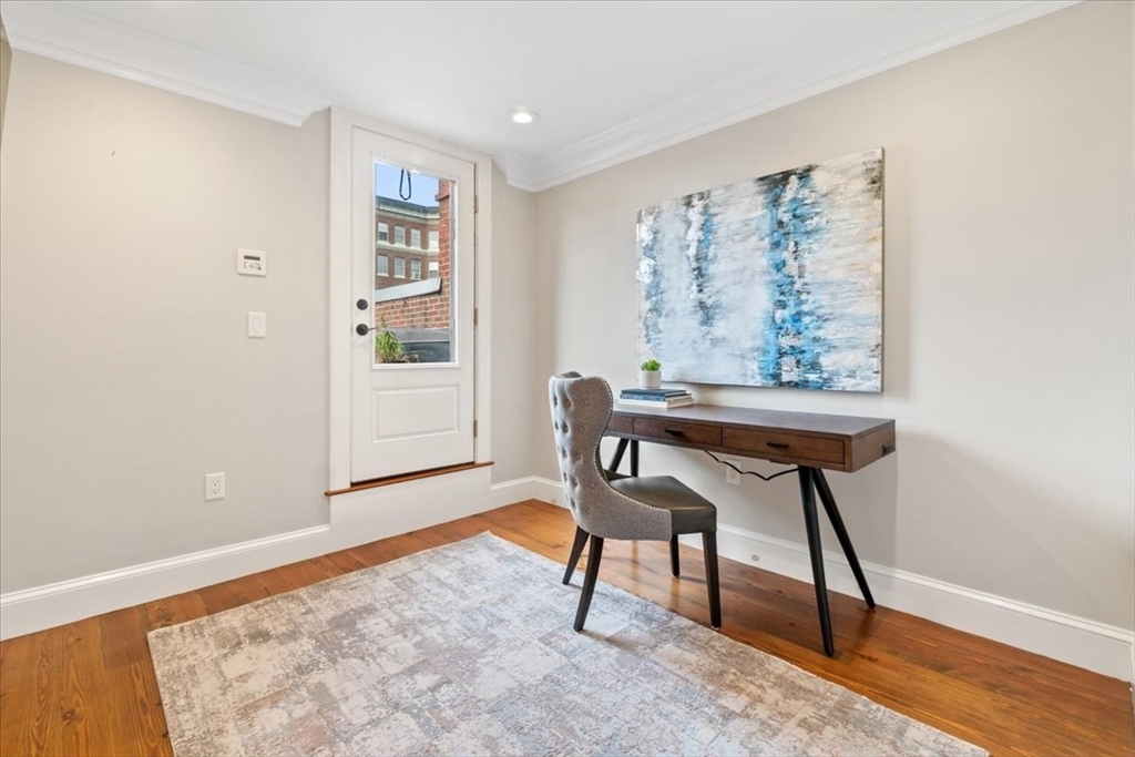 273 Beacon St # 3