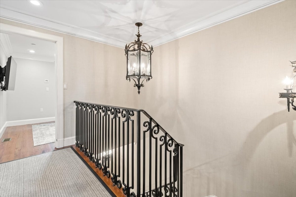 273 Beacon St # 3
