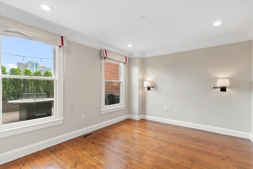 273 Beacon St # 3