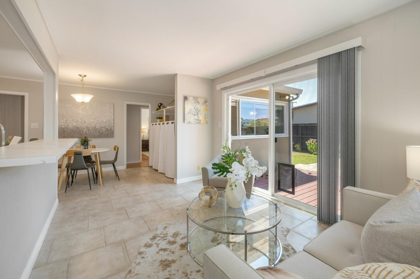 1109 Ridgewood DR