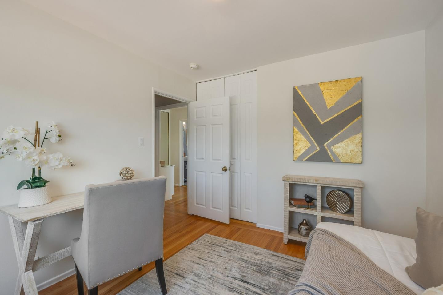 1109 Ridgewood DR