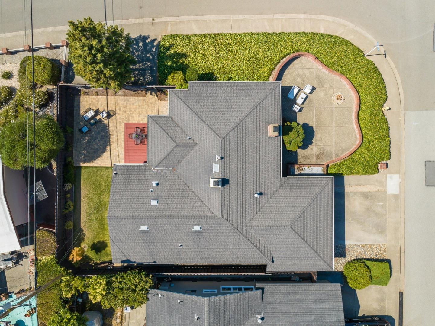 1109 Ridgewood DR