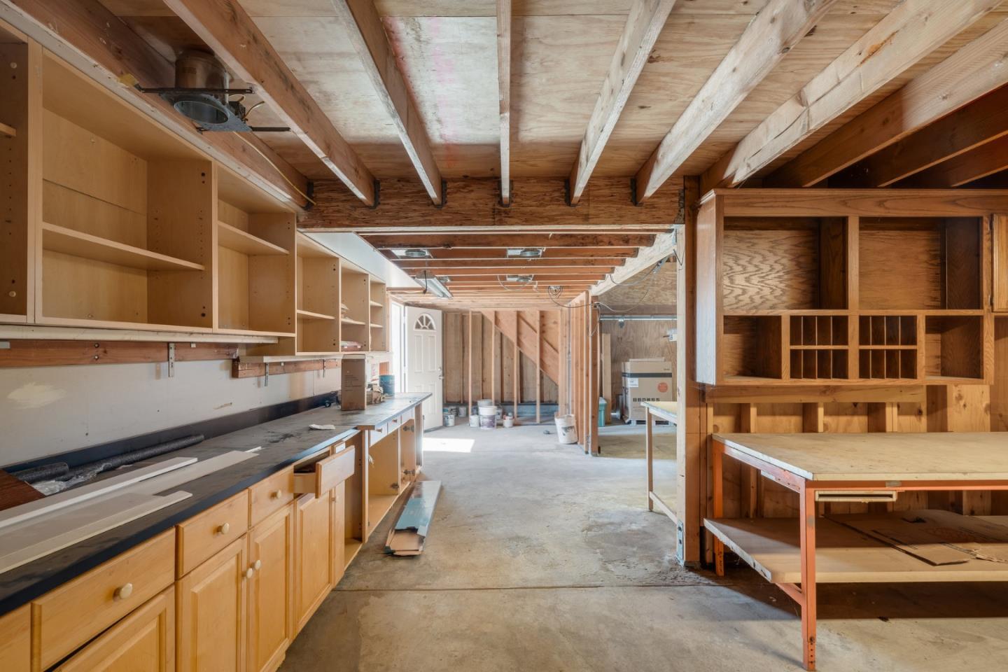 1024 5th AVE