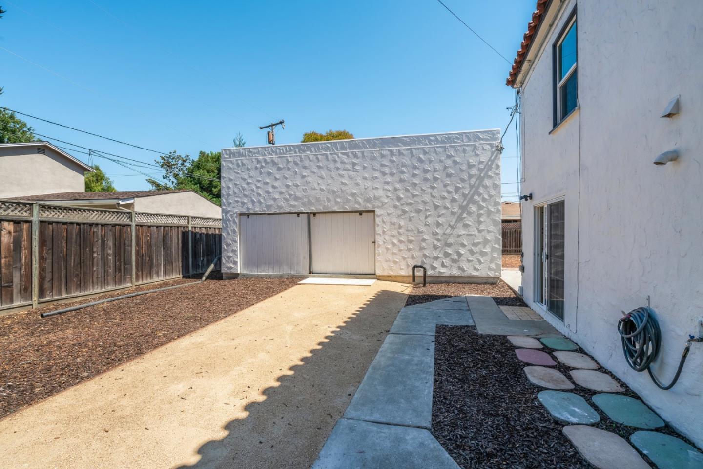 1024 5th AVE
