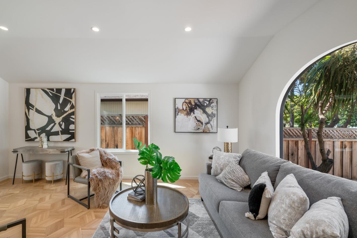 1024 5th AVE