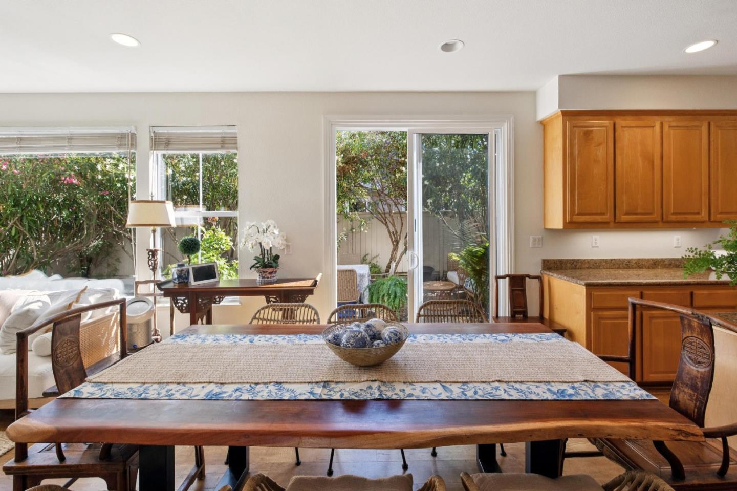 2009 Gossamer Avenue