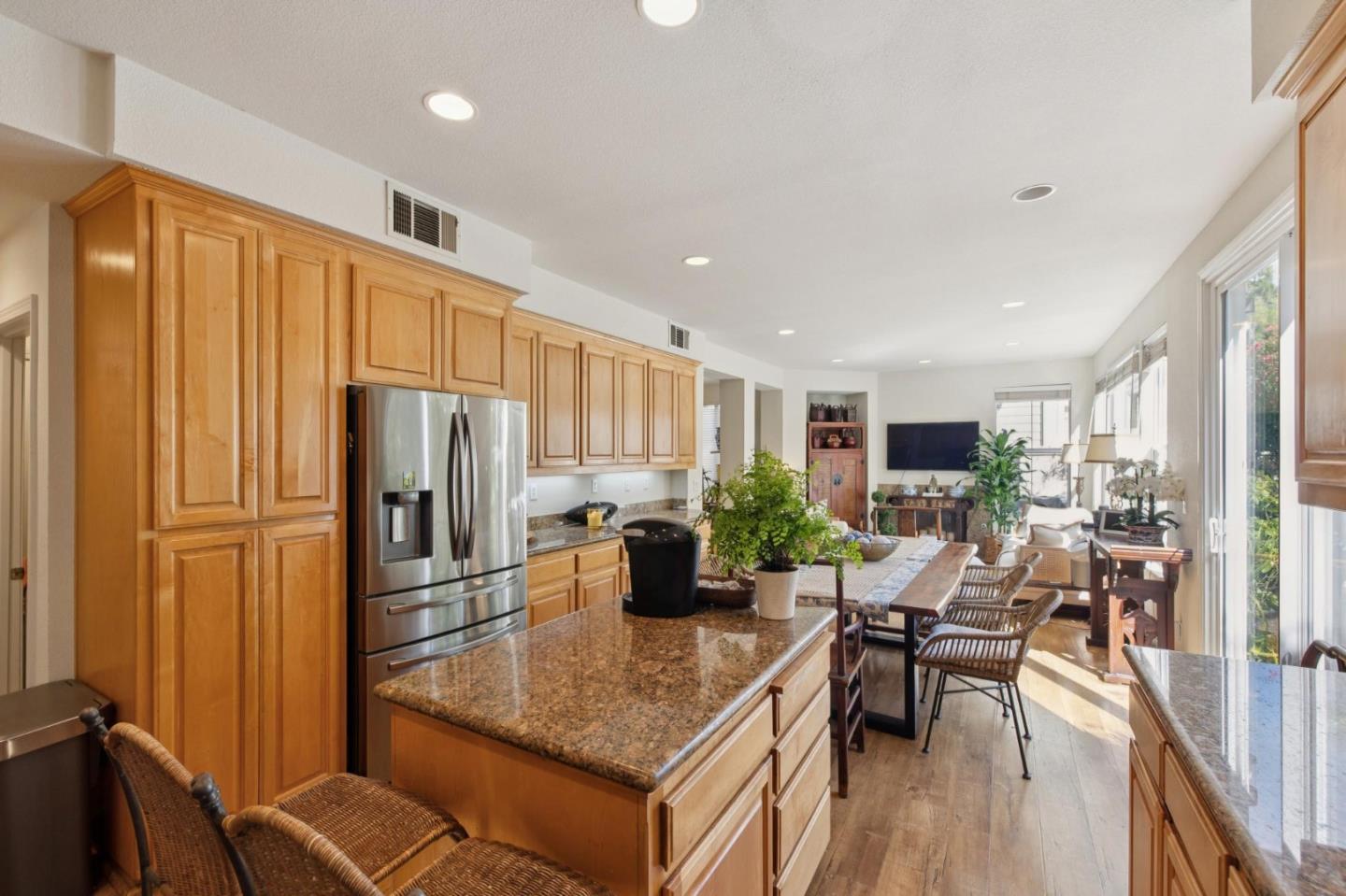 2009 Gossamer Avenue