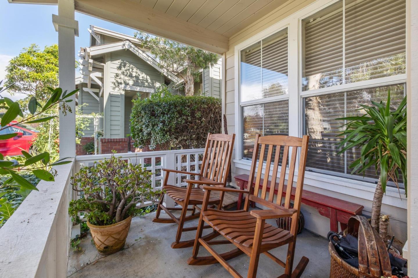 2009 Gossamer Avenue