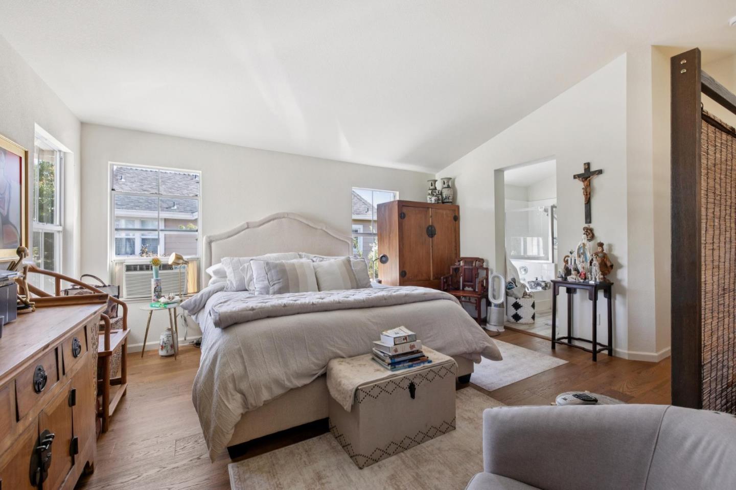 2009 Gossamer Avenue