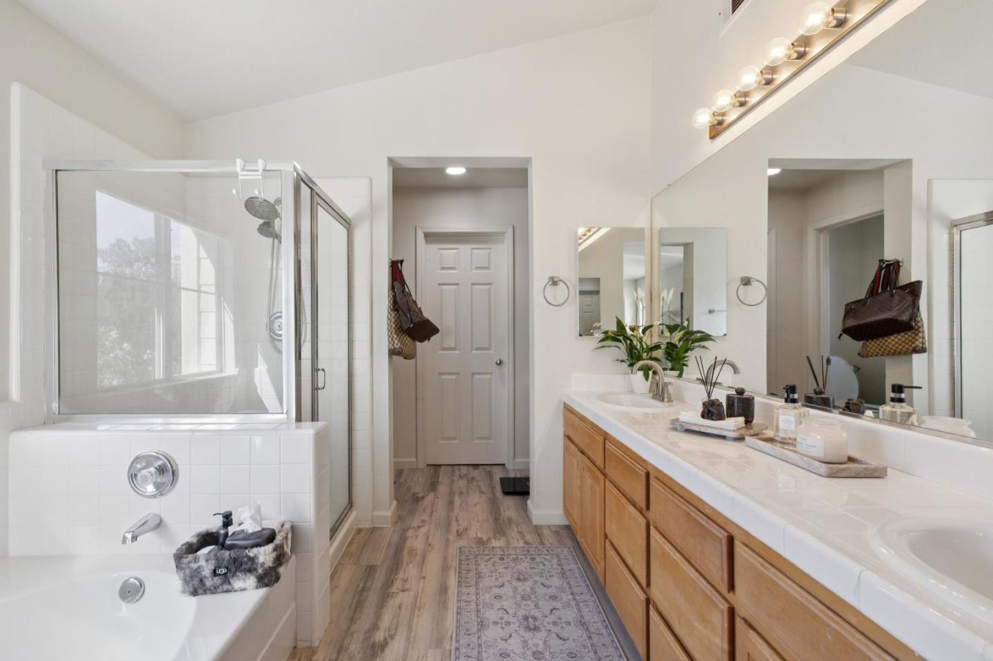 2009 Gossamer Avenue