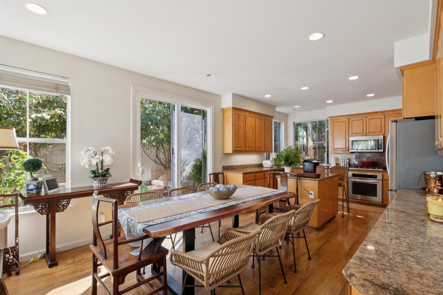 2009 Gossamer Avenue