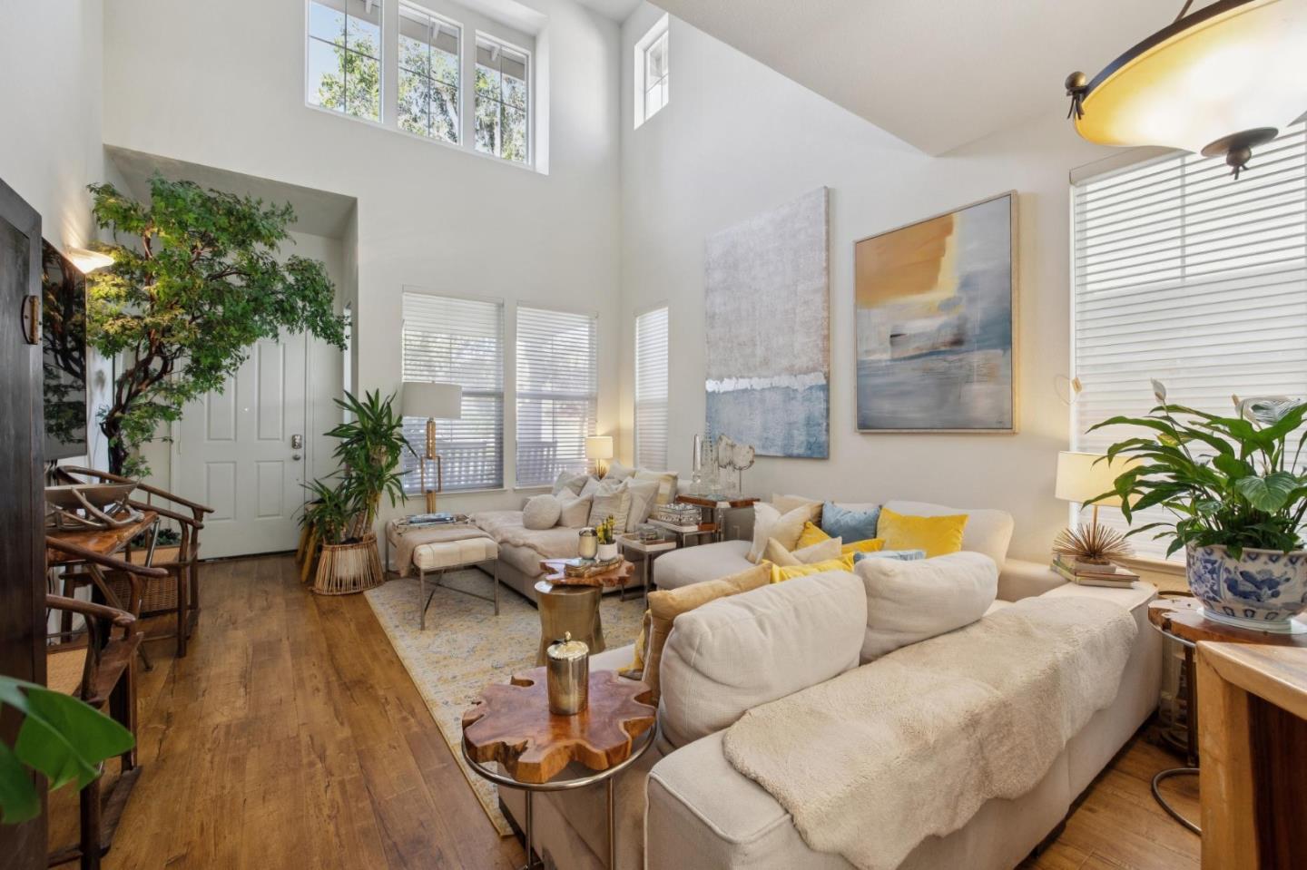 2009 Gossamer Avenue