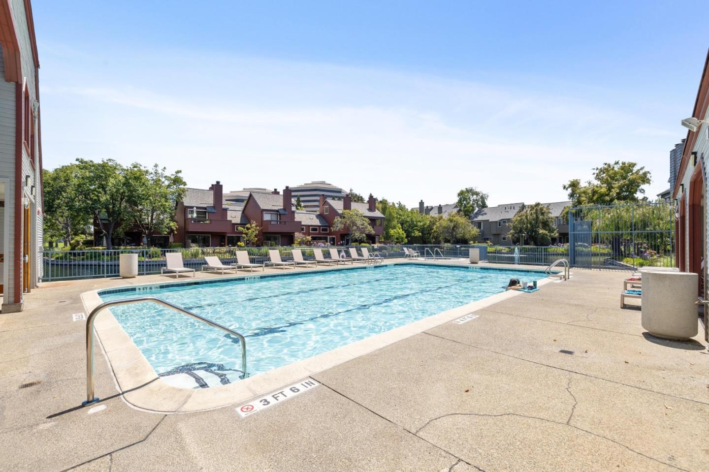 1016 Shoreline Drive