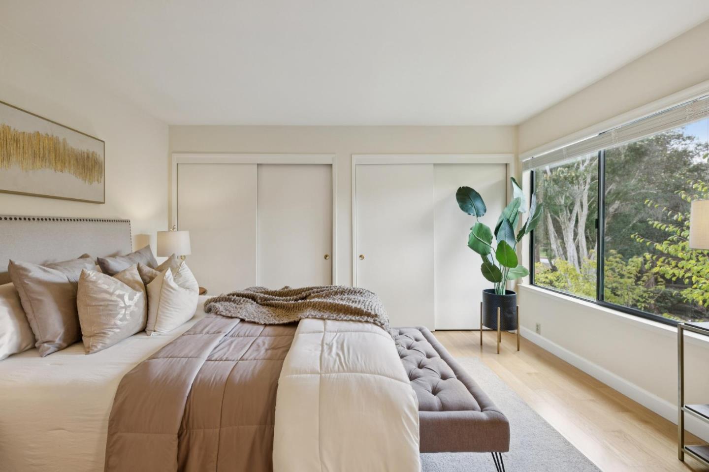 1016 Shoreline Drive