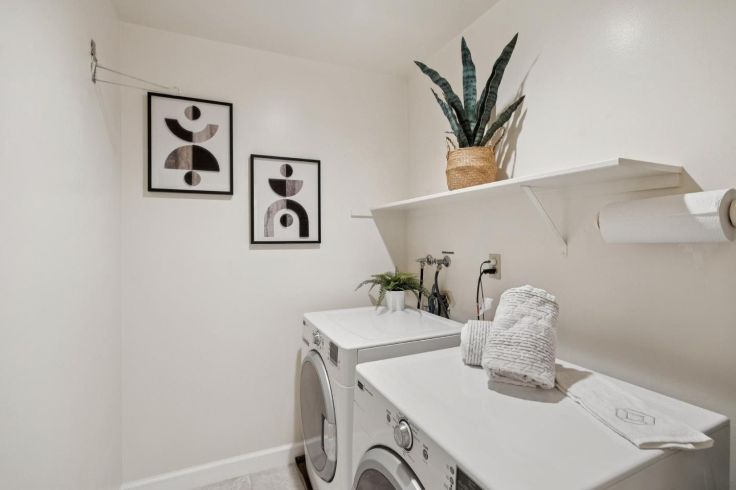 1016 Shoreline Drive