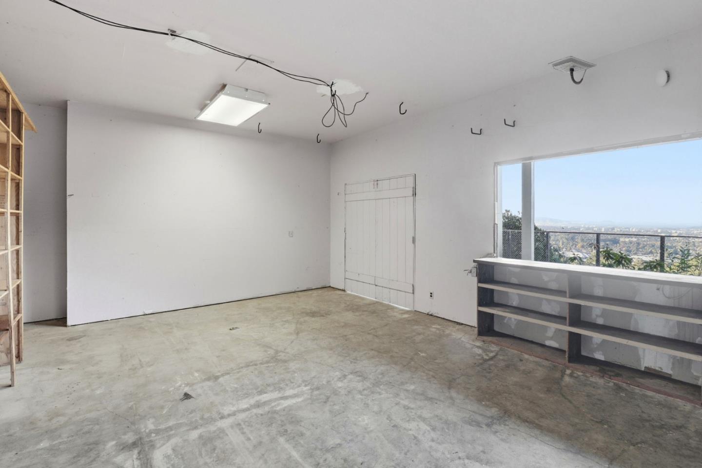 2728 Sequoia Way