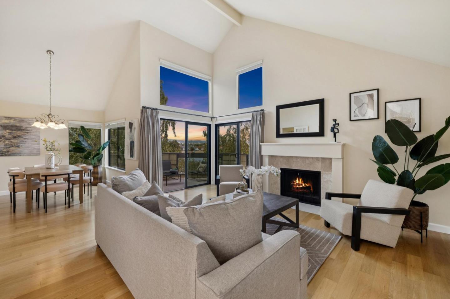 1016 Shoreline Drive
