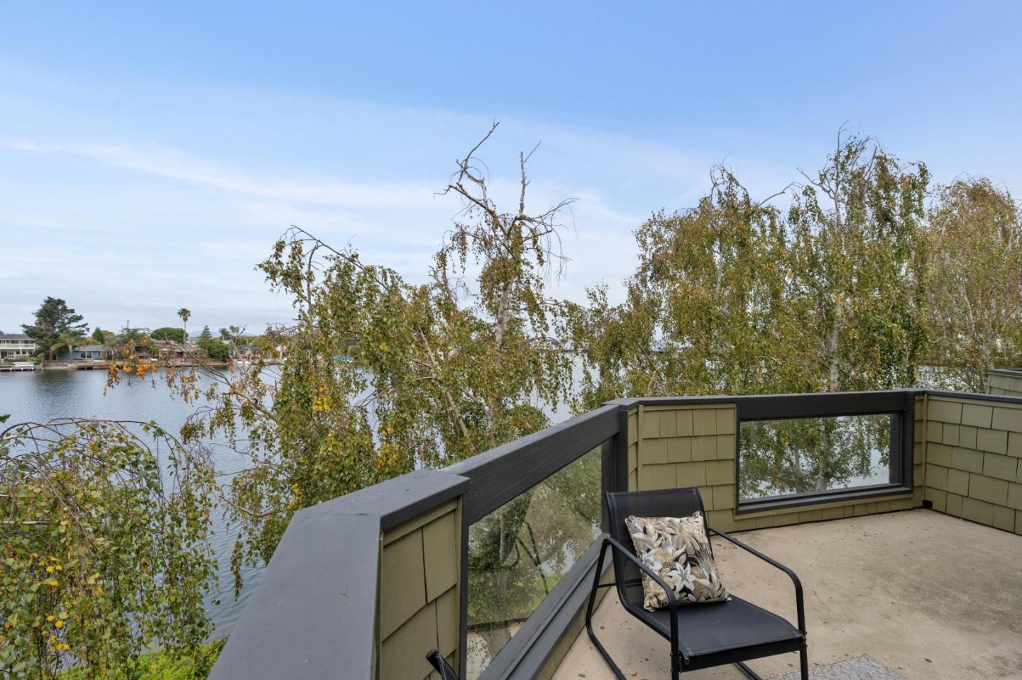 1016 Shoreline Drive