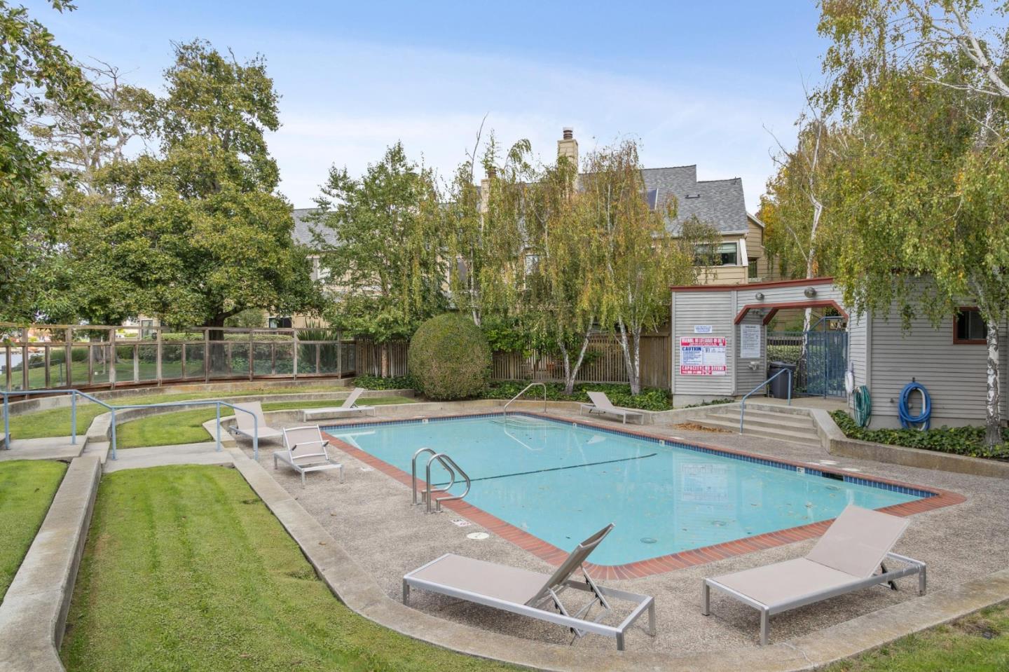 1016 Shoreline Drive