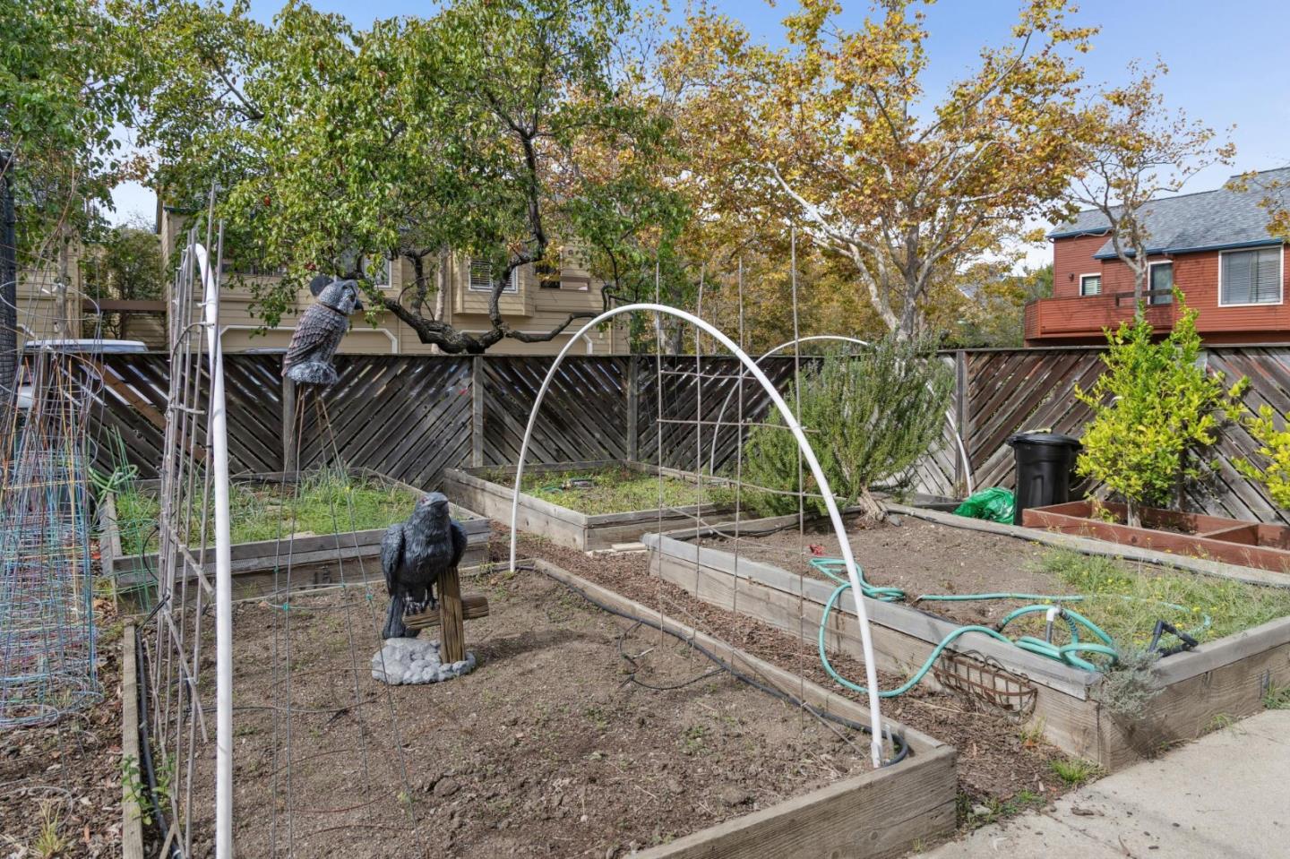 1016 Shoreline Drive