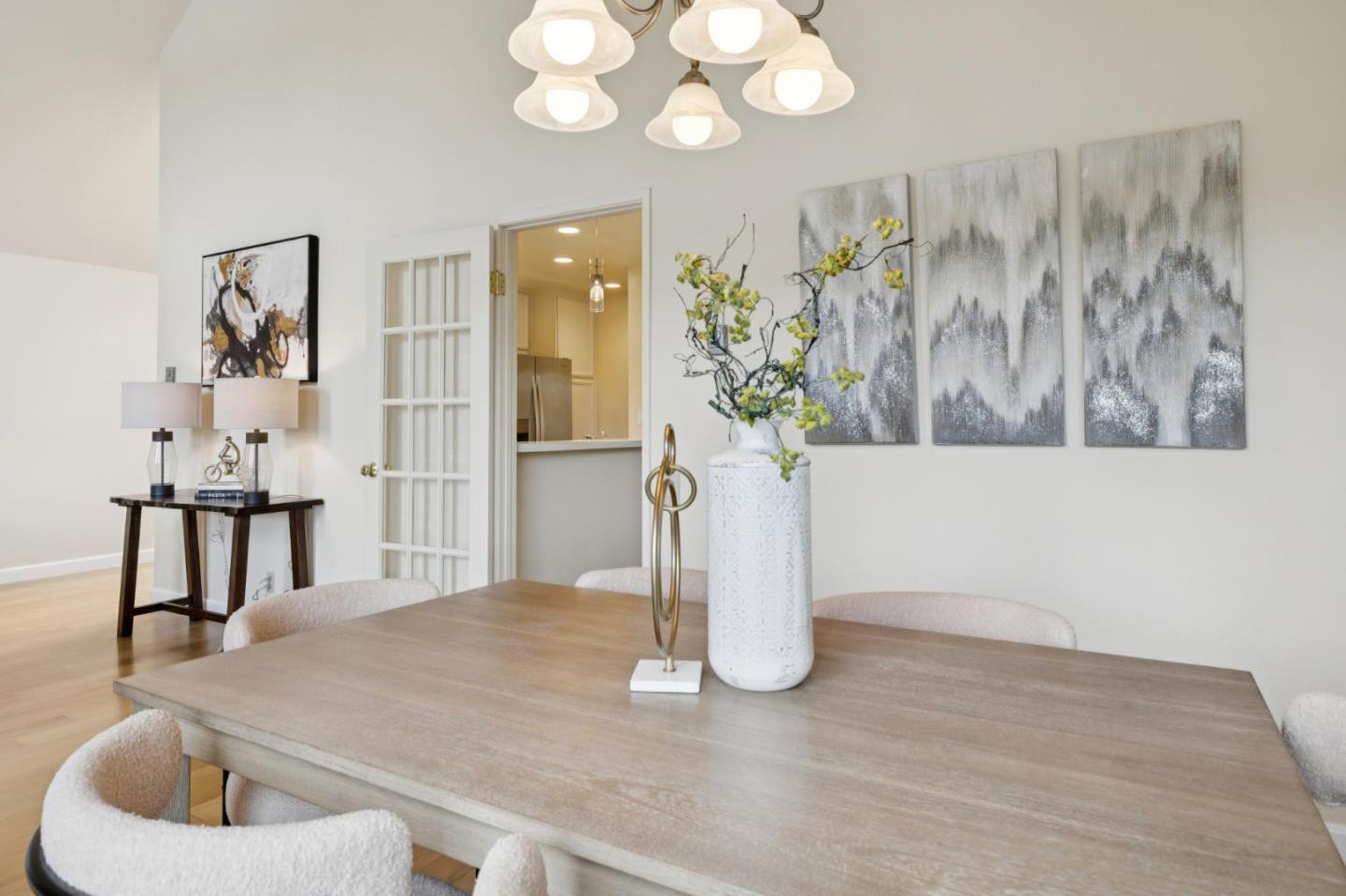 1016 Shoreline Drive