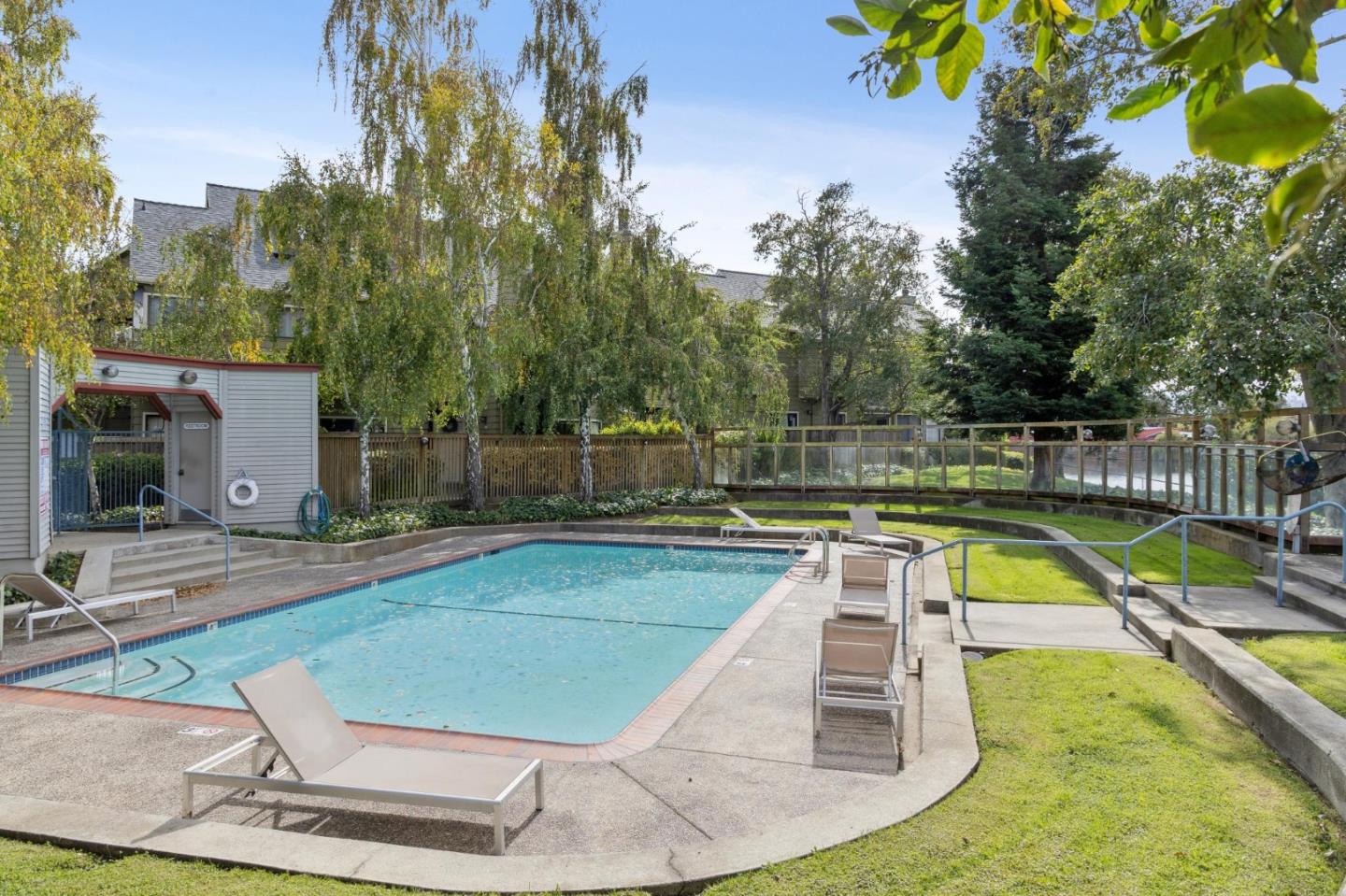 1016 Shoreline Drive