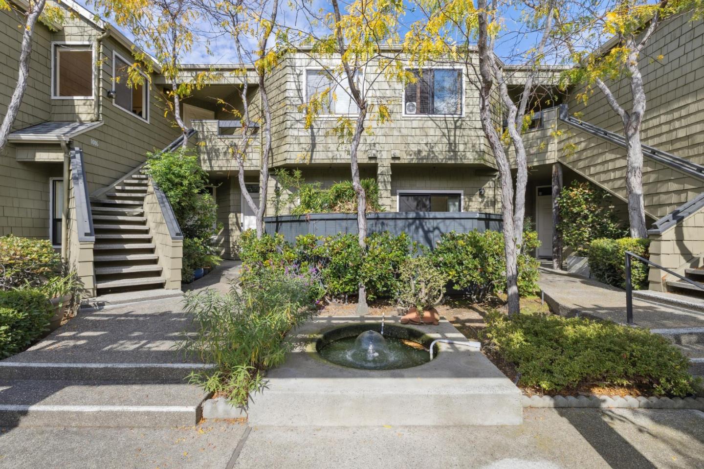 1016 Shoreline Drive