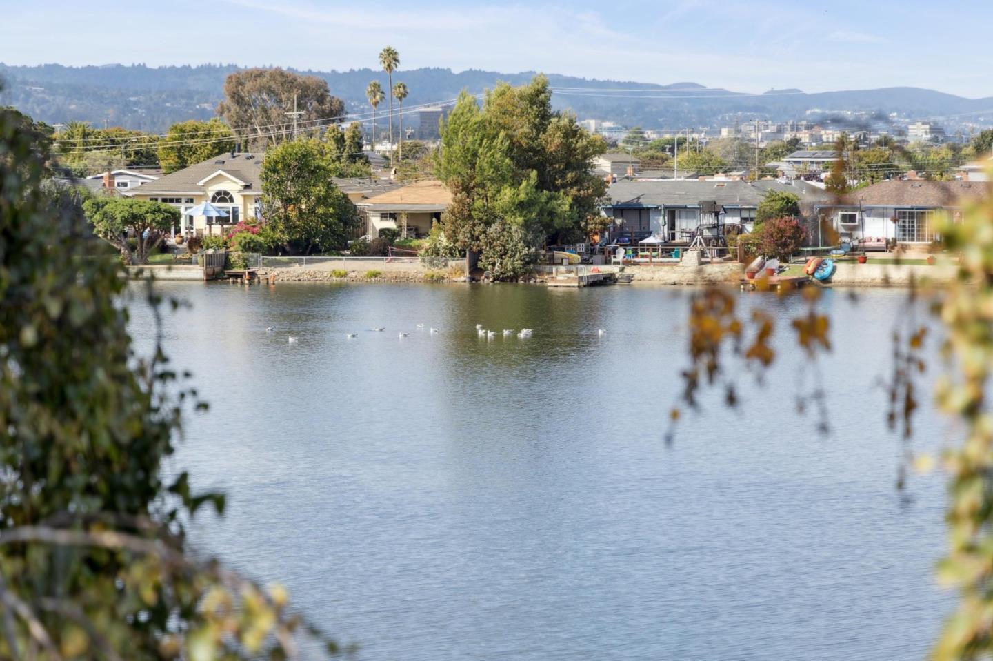 1016 Shoreline Drive