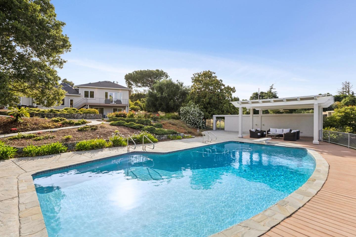 140 Ridgeway Road