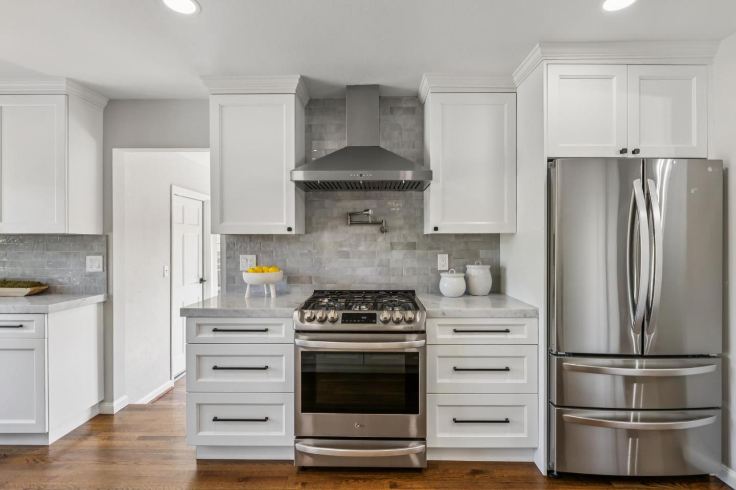 2421 Maywood Drive