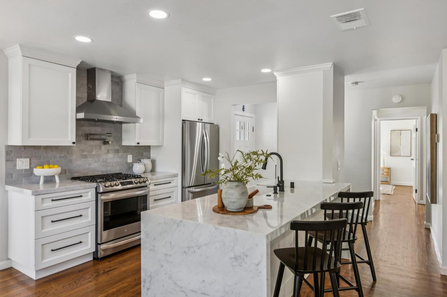 2421 Maywood Drive