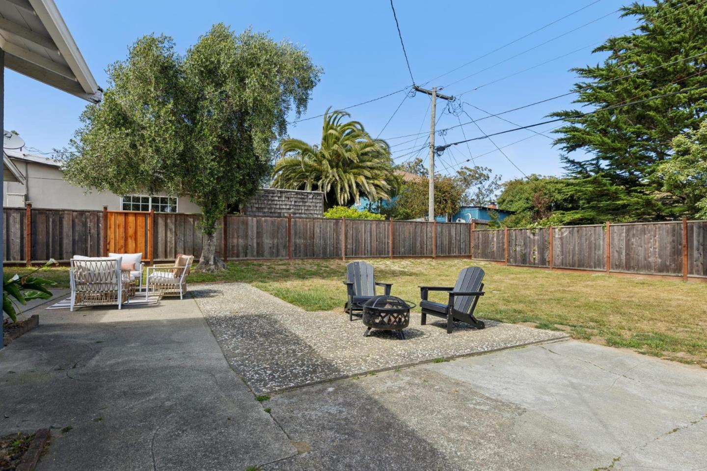 2421 Maywood Drive