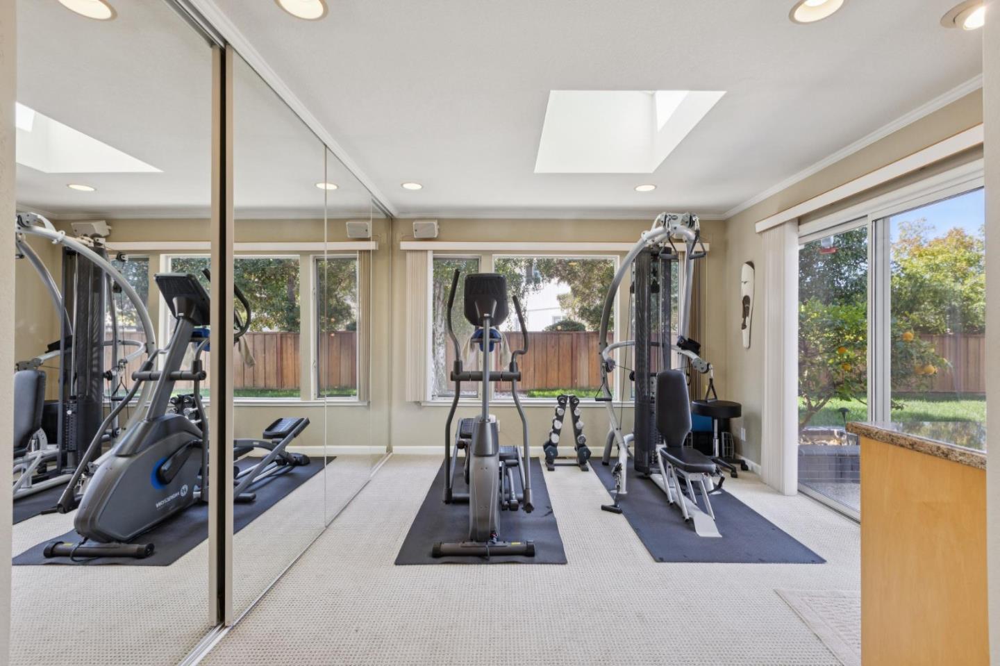 512 Keelson CIR