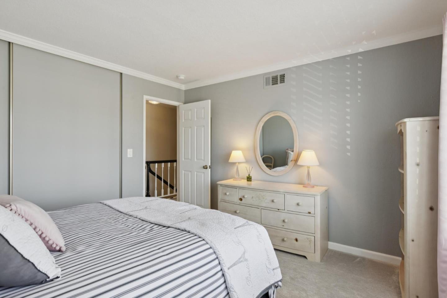 512 Keelson CIR