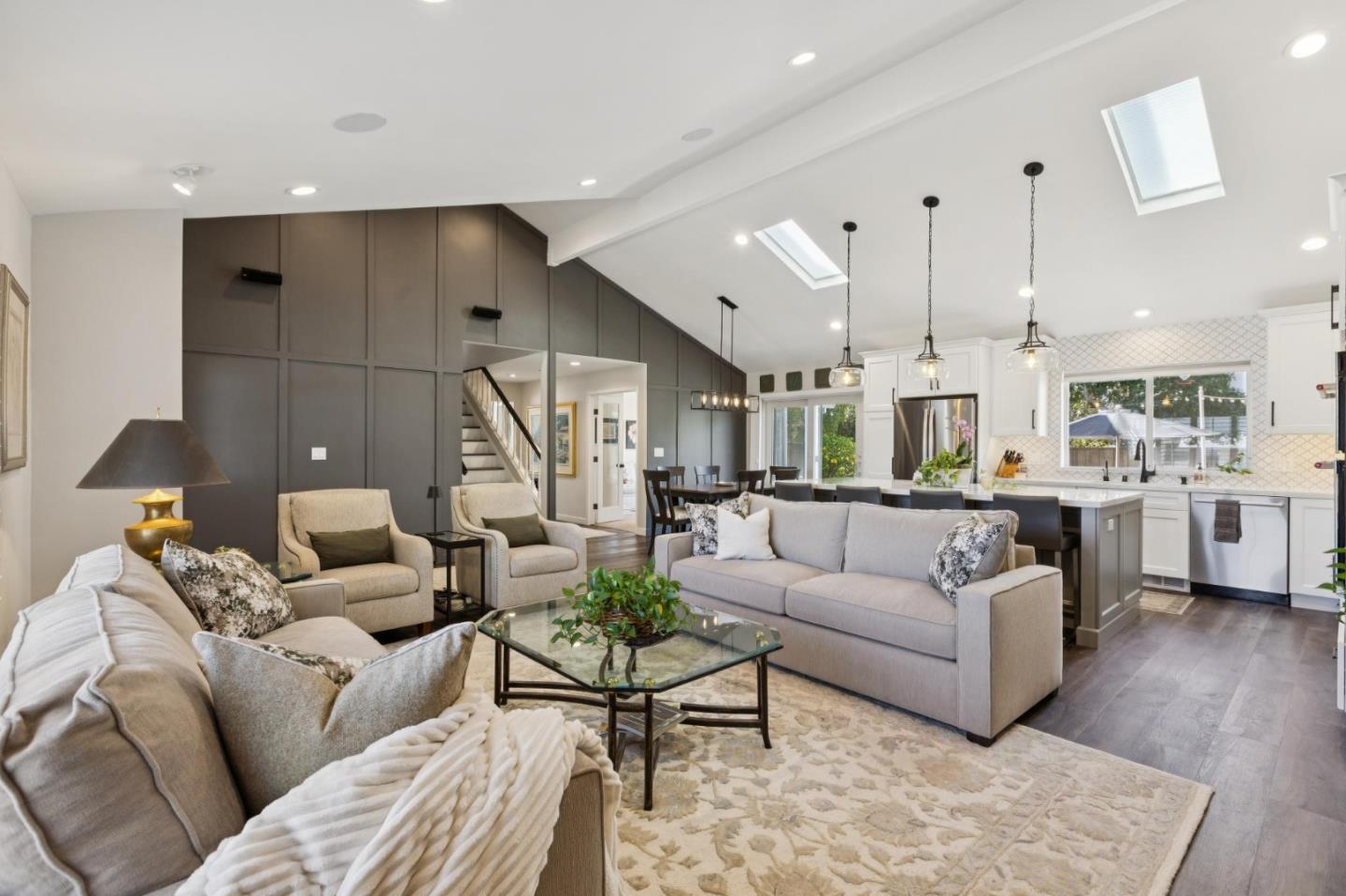 512 Keelson CIR