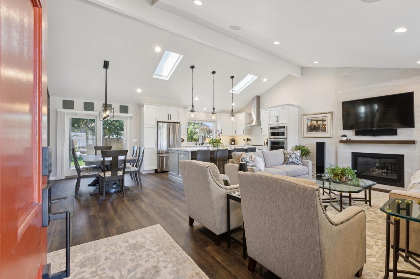 512 Keelson CIR