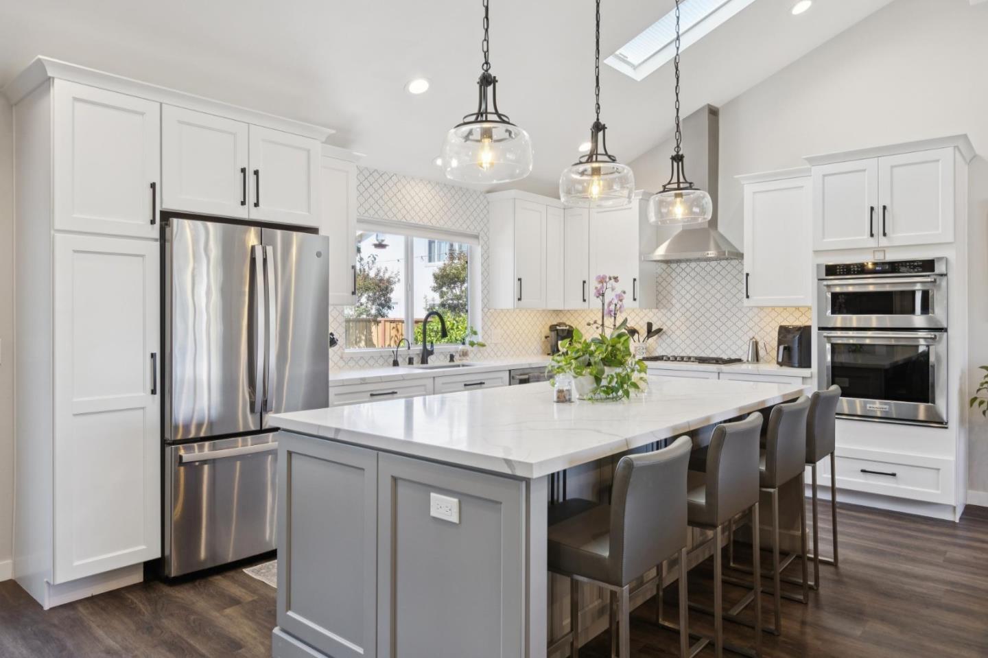 512 Keelson CIR