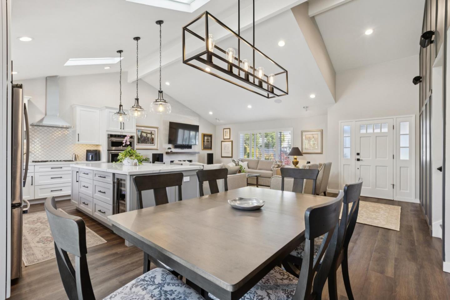 512 Keelson CIR