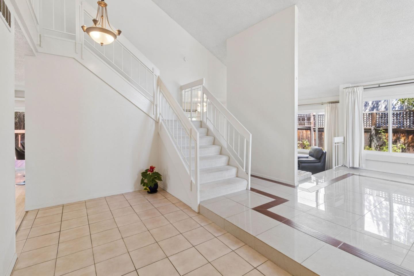 60 Beach Park BLVD