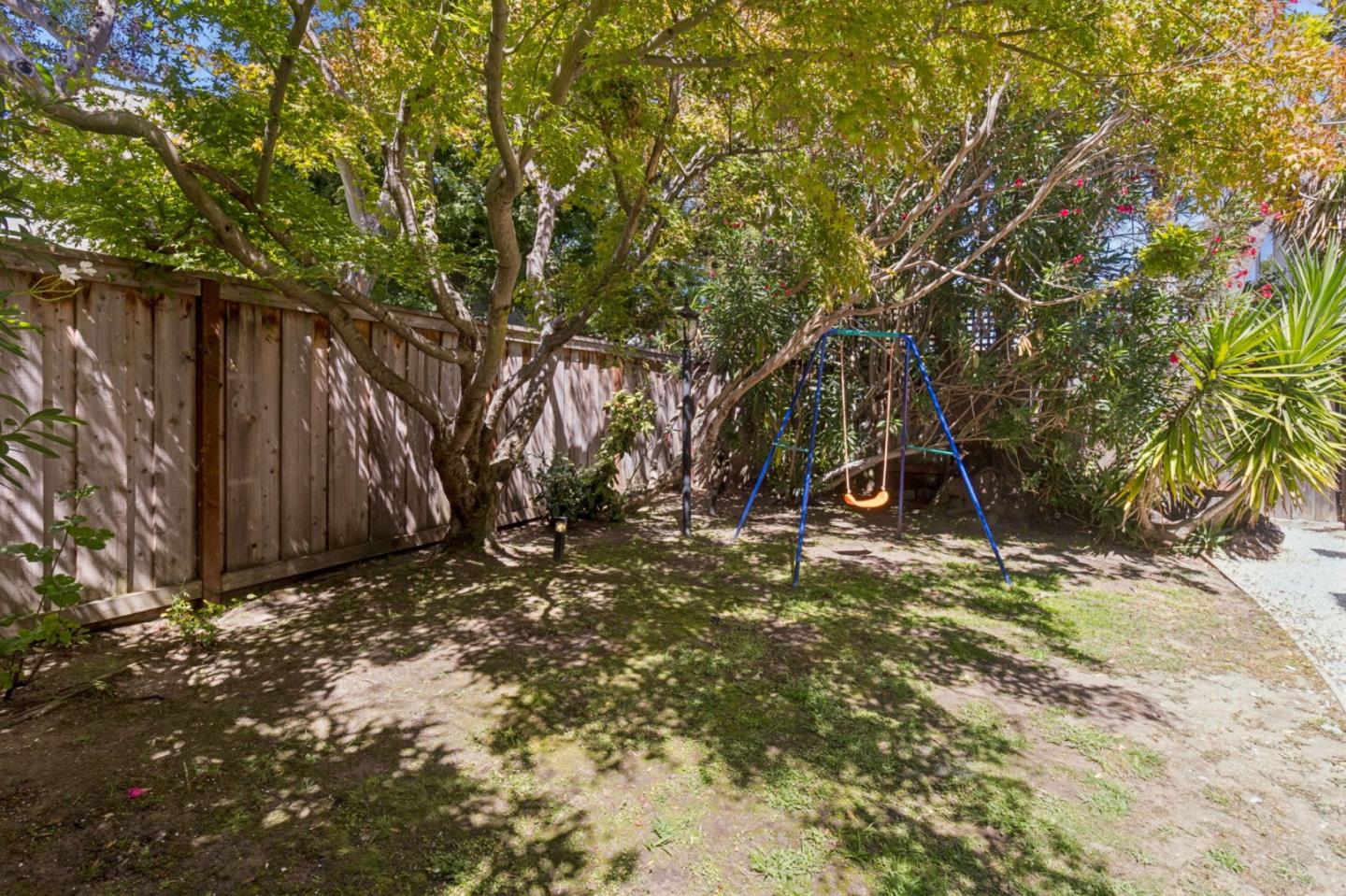 60 Beach Park BLVD