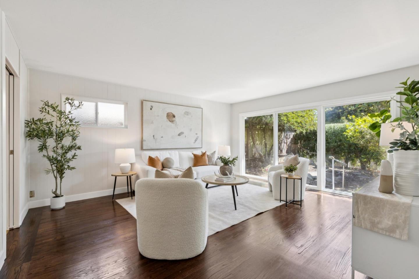 2595 Sherwood DR