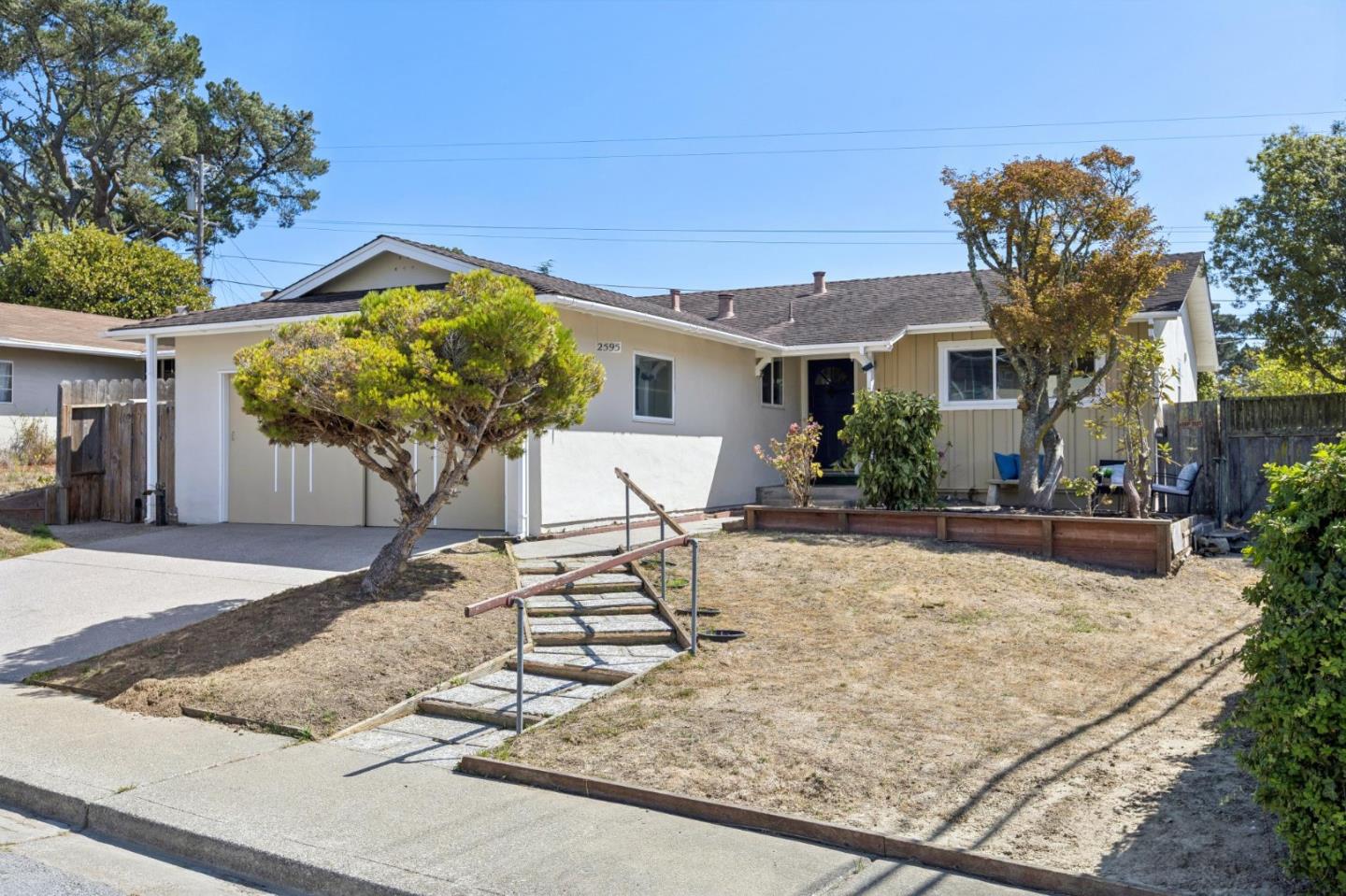 2595 Sherwood DR