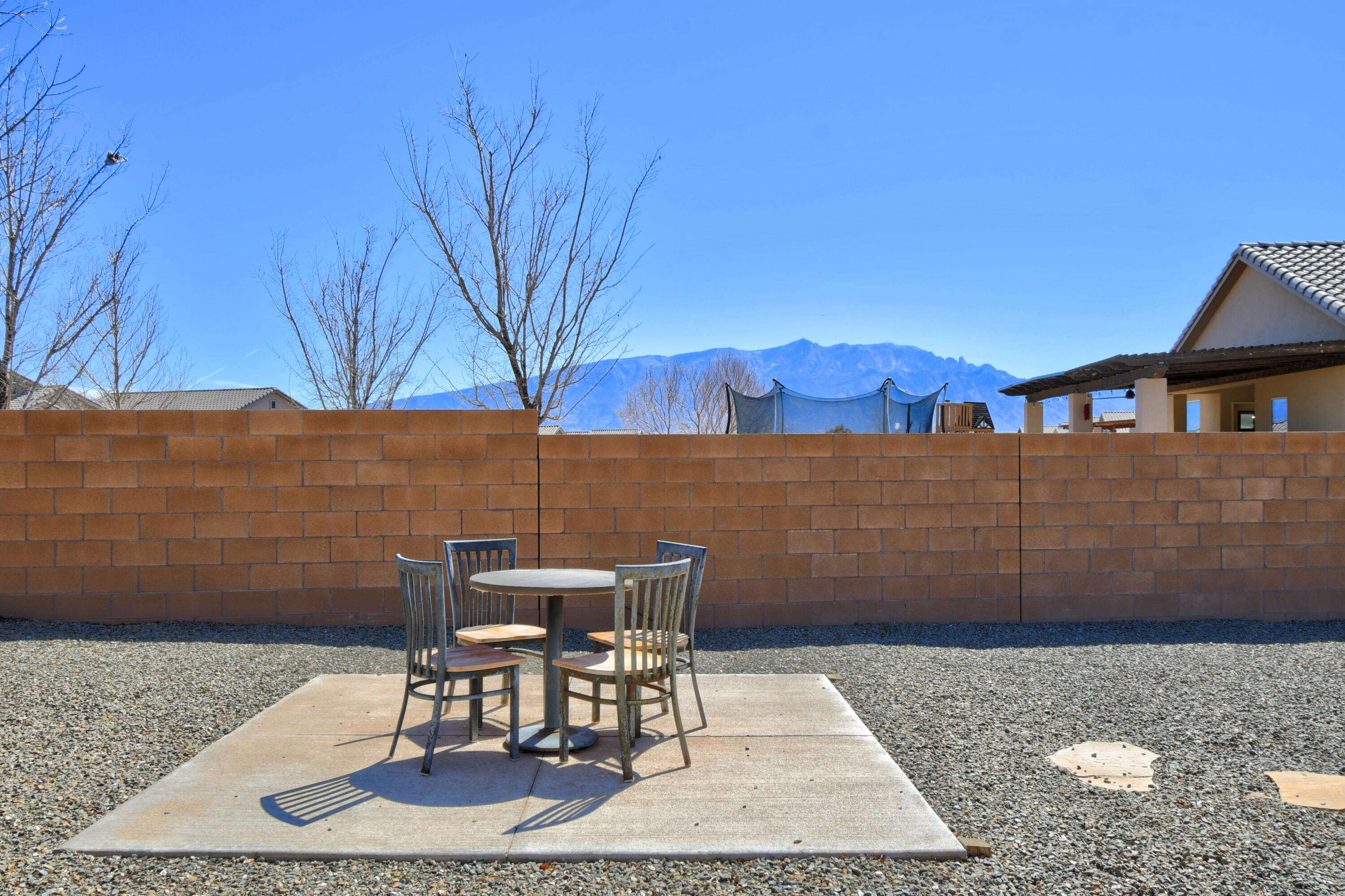 6961 Cleary Loop NE