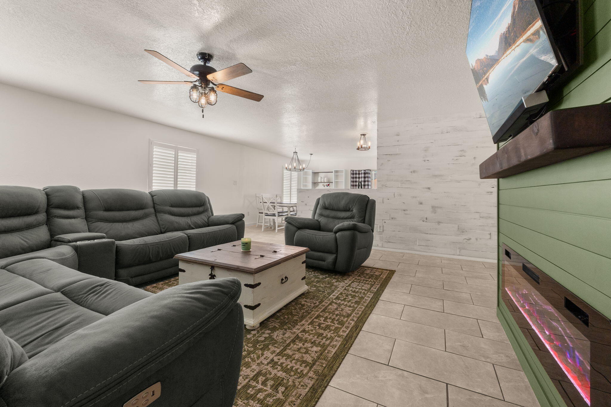3758 CATTLE Drive NE