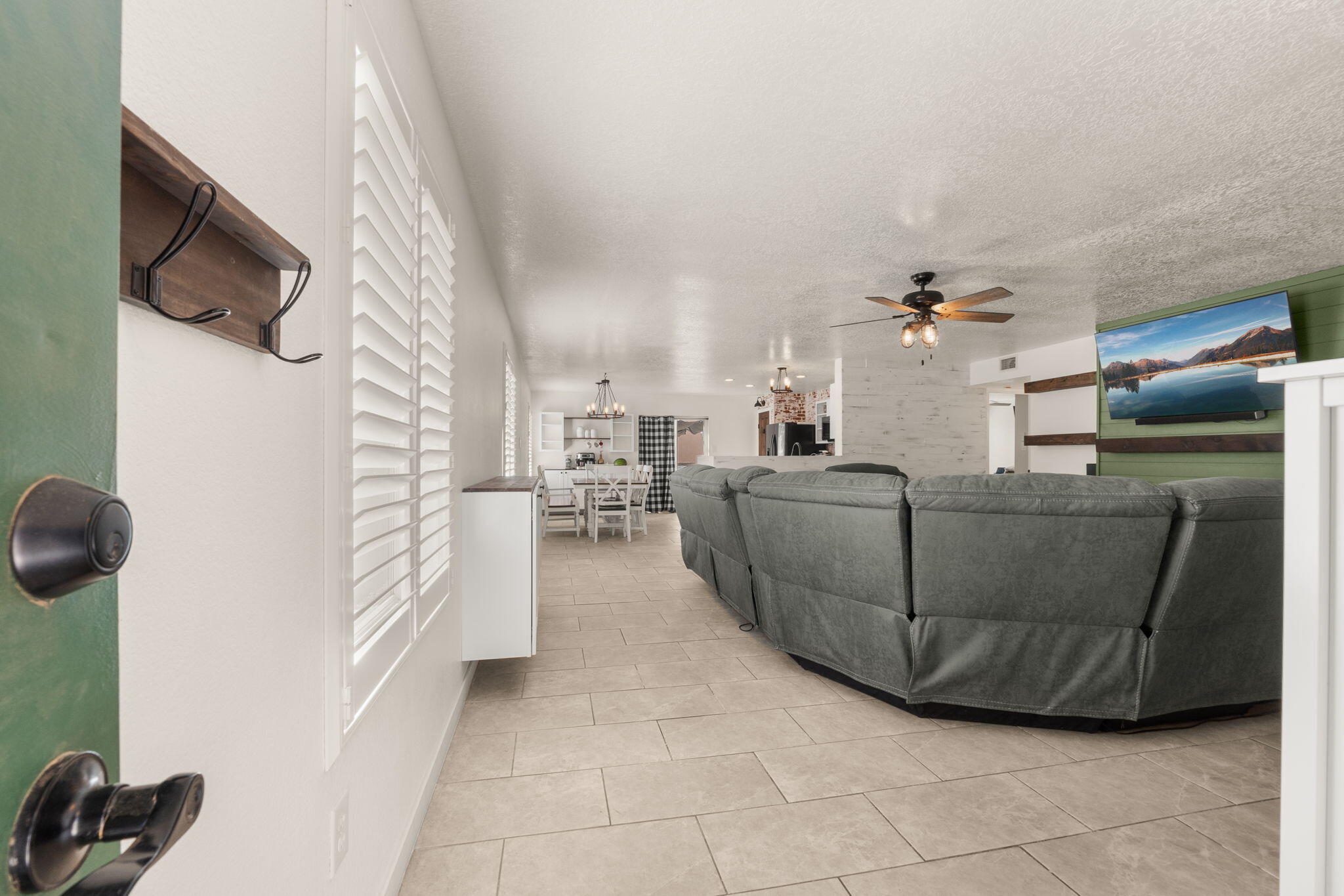 3758 CATTLE Drive NE