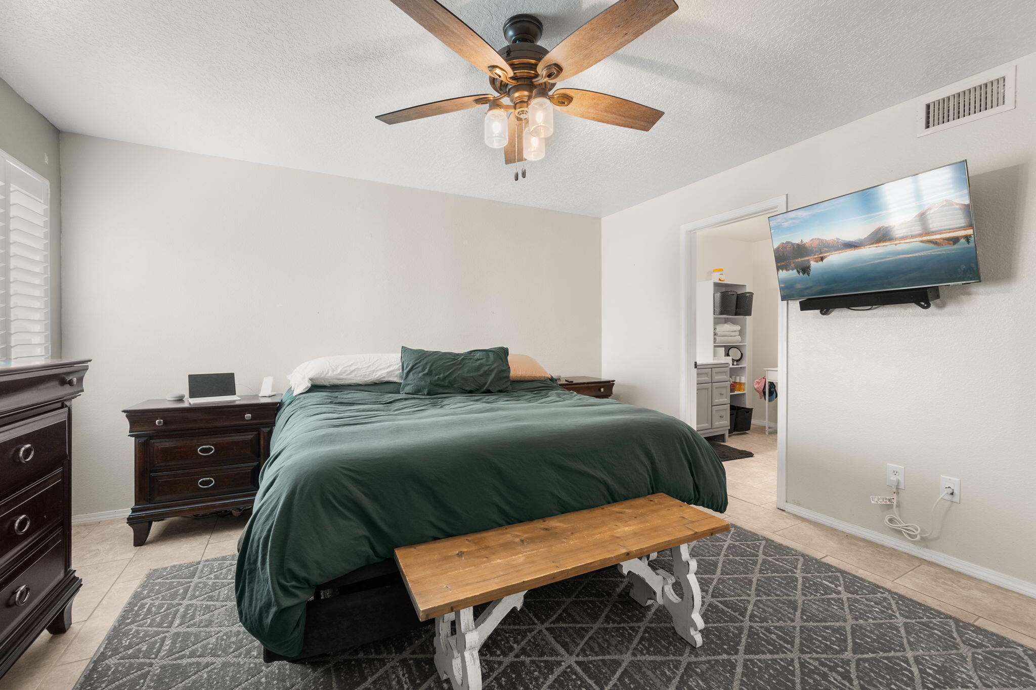 3758 CATTLE Drive NE