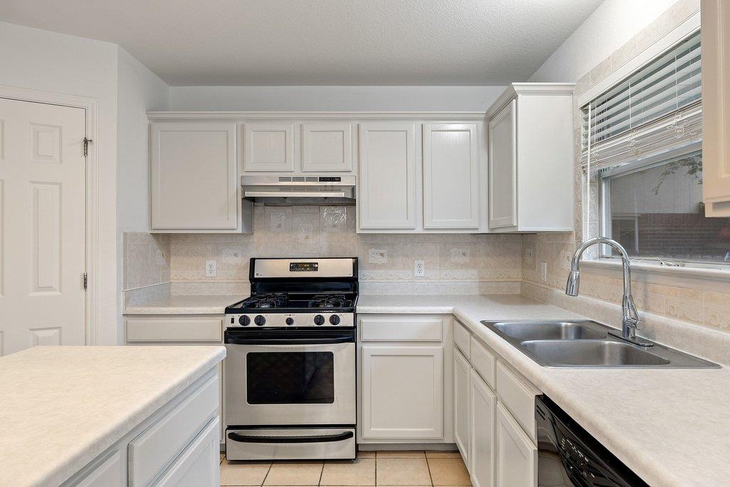 4416 Campo Verde DR