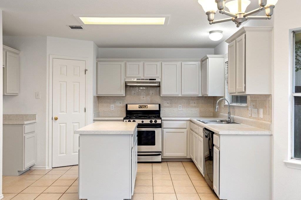 4416 Campo Verde DR
