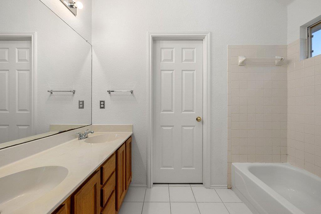 4416 Campo Verde DR