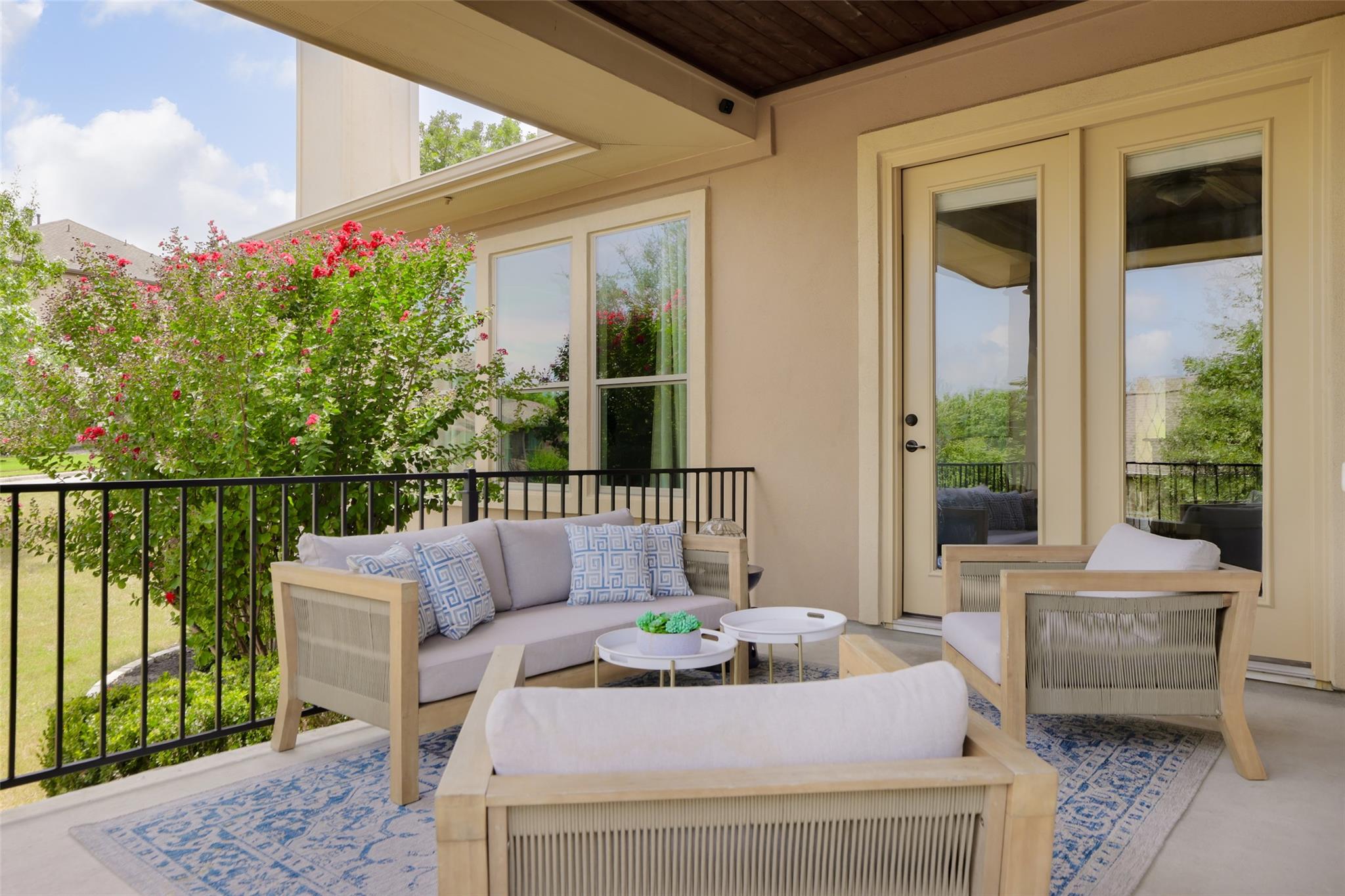 209 Mia DR